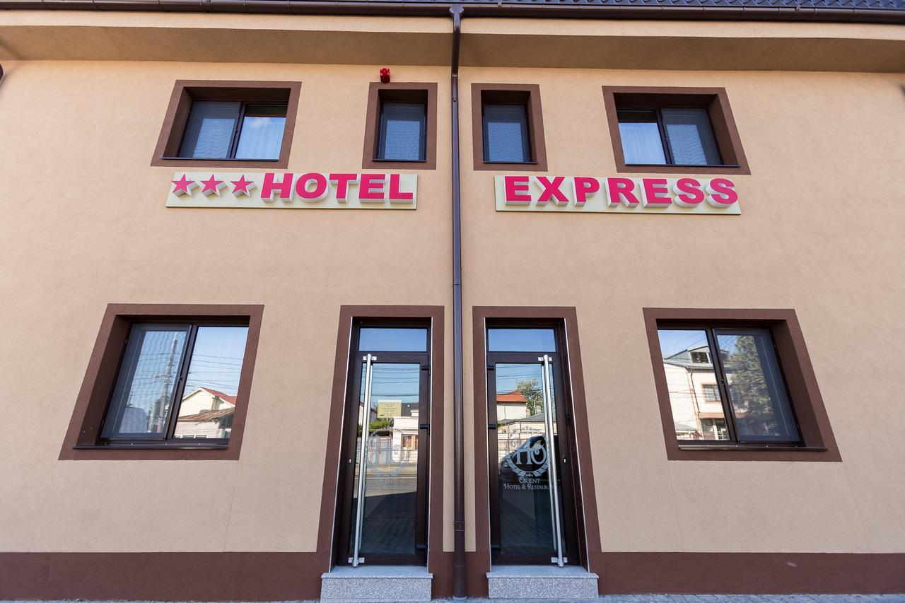 Express Residence Brăila Buitenkant foto