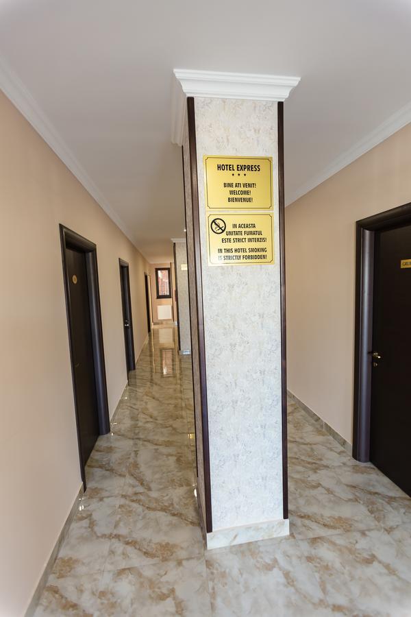 Express Residence Brăila Buitenkant foto